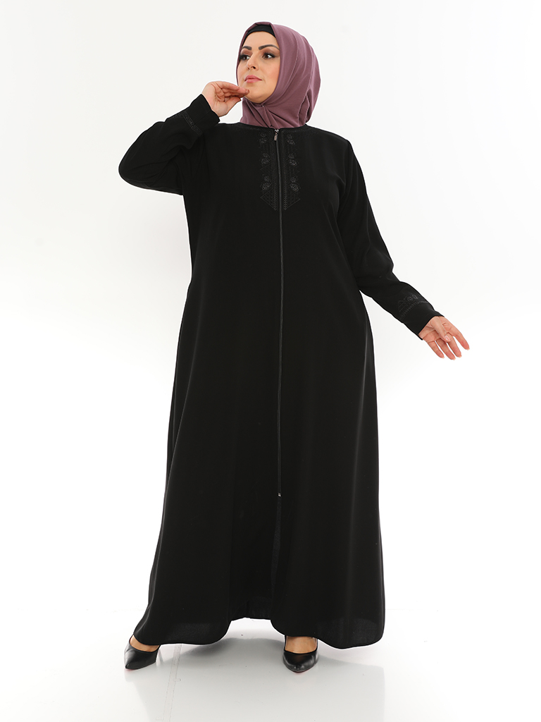 Schlichte Abaya mit einfacher Stickerei auf der Brust- MOSMO