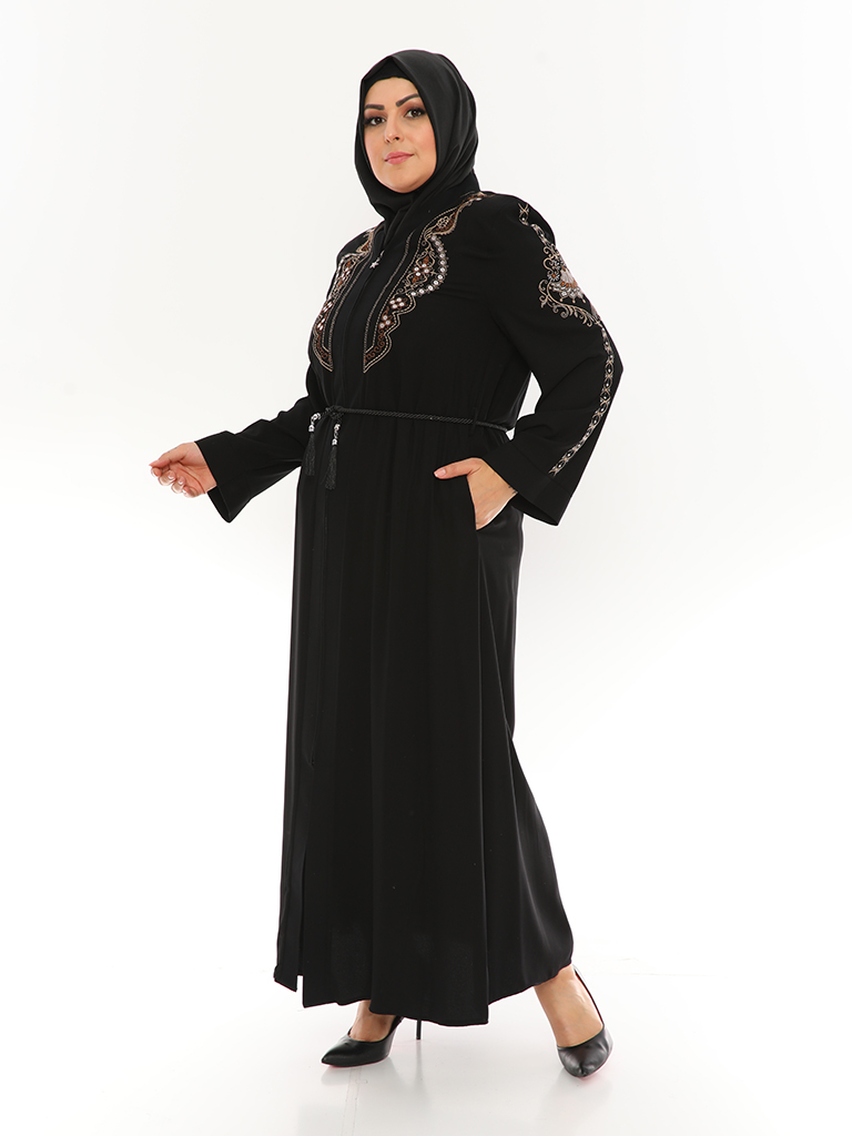 Orientalische Abaya bestickt von der Brust und den Ärmeln - MOSMO