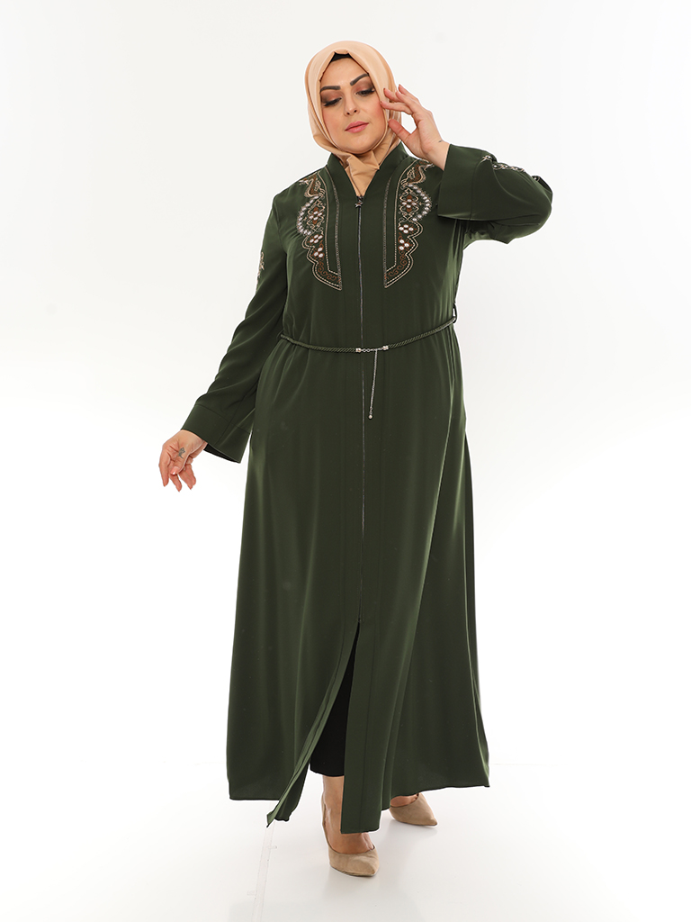 Orientalische Abaya bestickt von der Brust und den Ärmeln - MOSMO