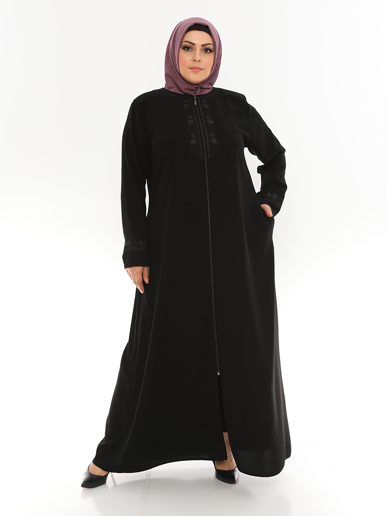 Schlichte Abaya mit einfacher Stickerei auf der Brust- MOSMO